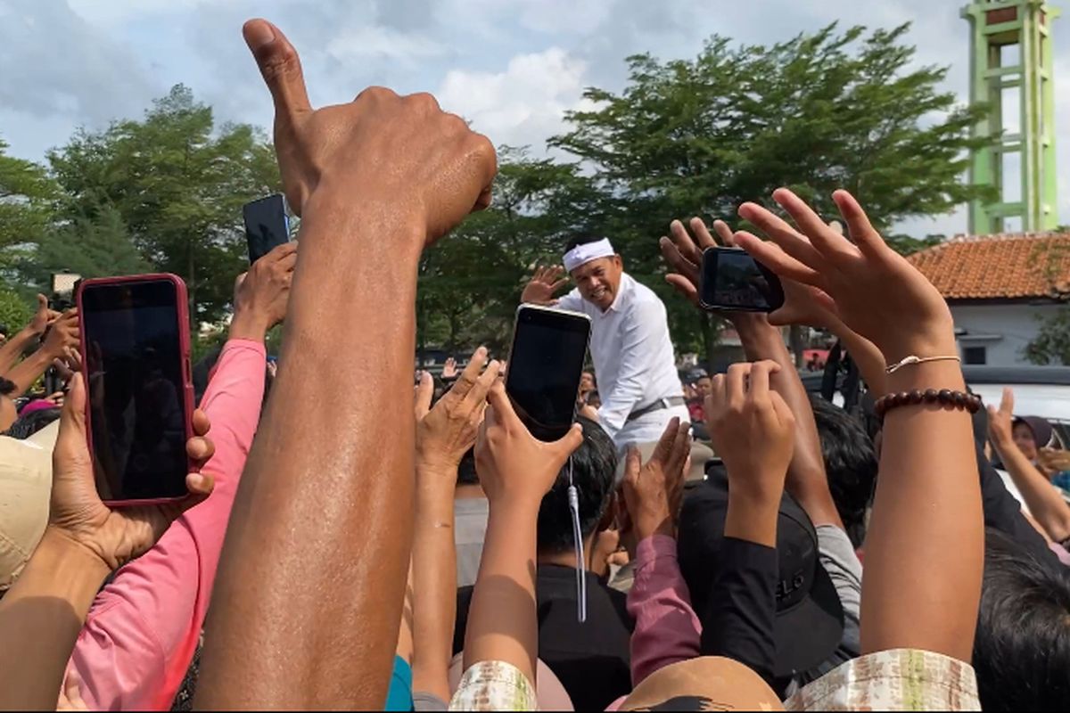 Tanggapi Kritik Pandji soal Pemilih Jabar,Pemimpin Berlatar Artis, dan Gubernur YouTube